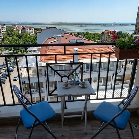 Vacationbs - Sea And Panorama Apartament *